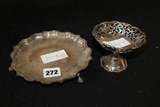 George V silver bon bon basket and an Edwardian silver card Tray (2)